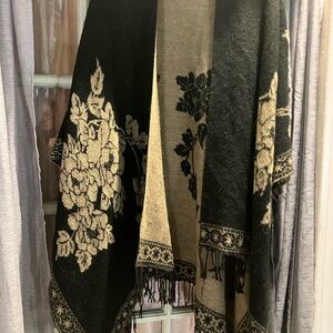 Elegant Black and Cream Floral extra long and flowy